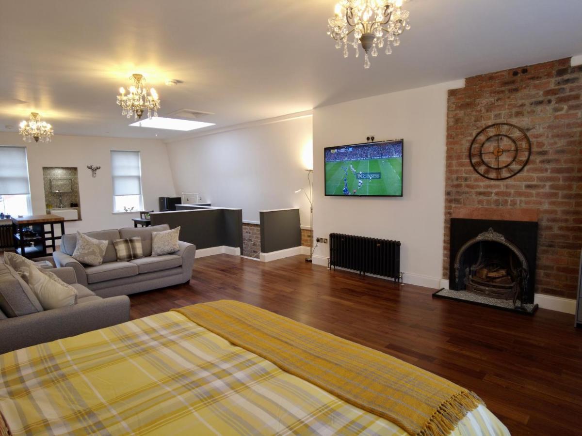 The Bards Loft, Large Studio Apartment Ayr Kültér fotó